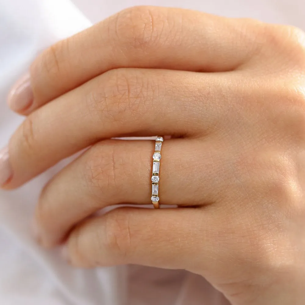 14K Alternating Baguette and Round Diamond Wedding Ring