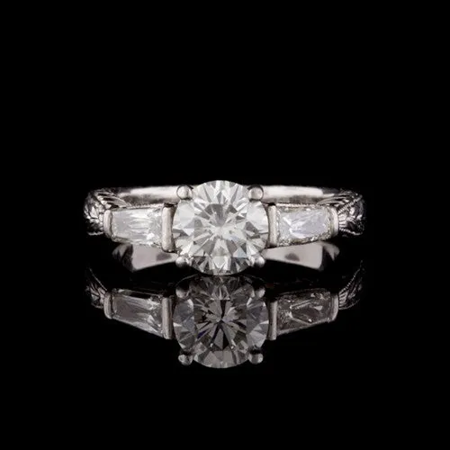 1.50ct tw Round Brilliant Cut Diamond Ring