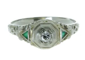 Art Deco Diamond & Emerald Filigree Ring