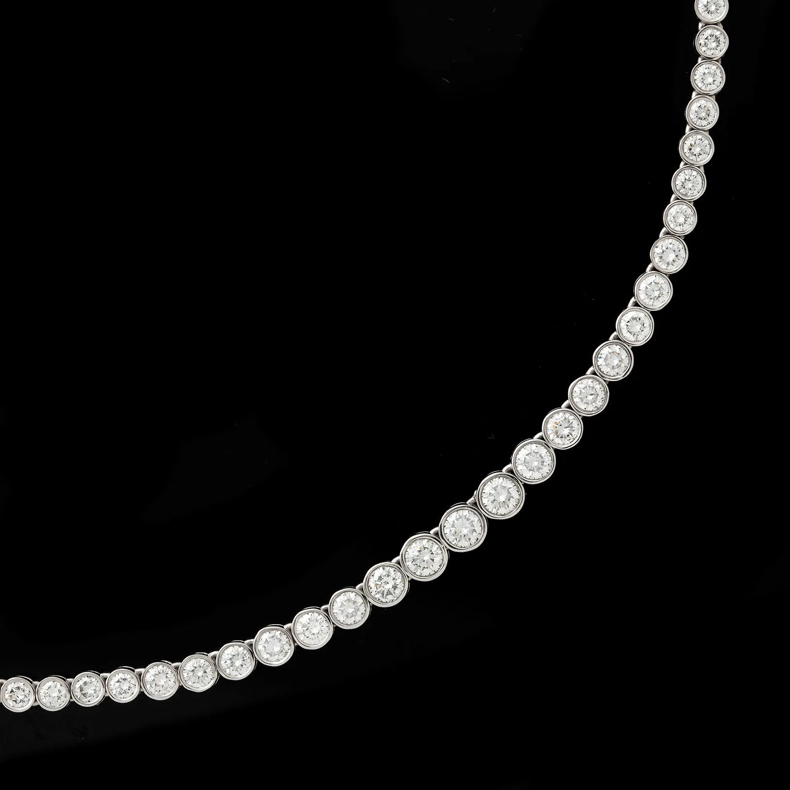 Bezel Set 9.05 Carat Total Weight Diamond 18k White Gold Line Necklace