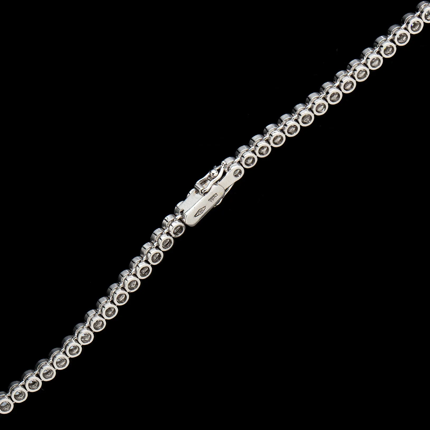 Bezel Set 9.05 Carat Total Weight Diamond 18k White Gold Line Necklace