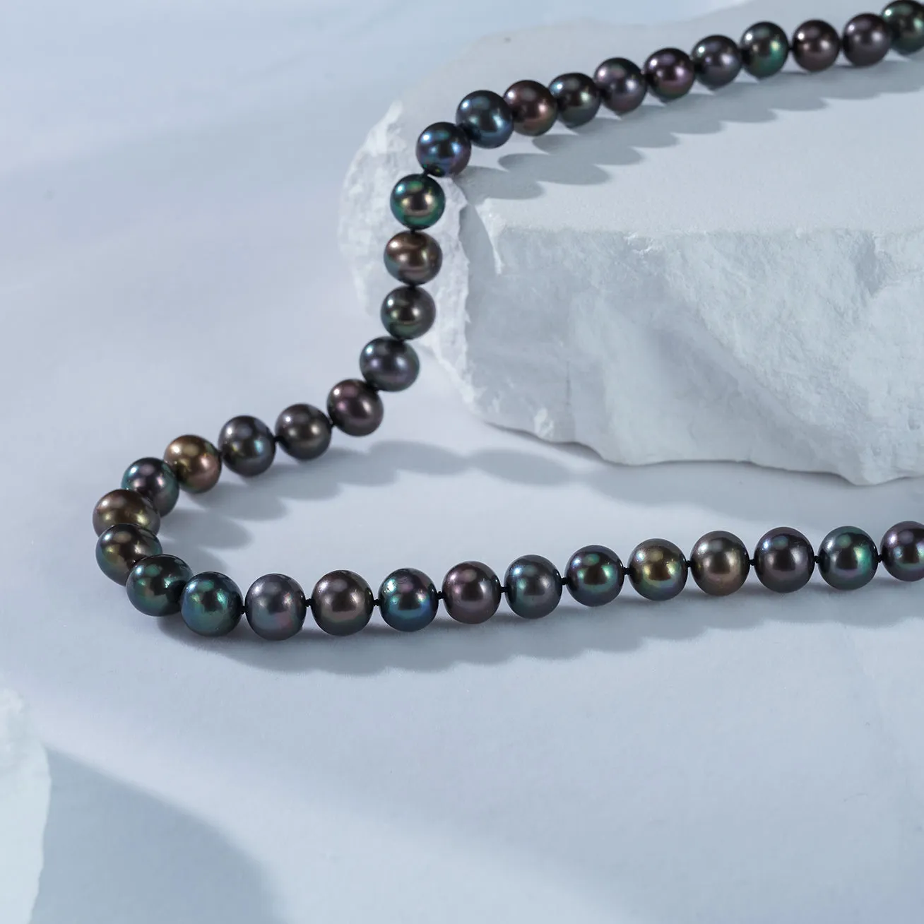 Brilliant Freshwater Black Pearl Necklace WN00704