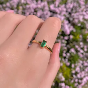 Dainty Gold and Emerald Green Ring