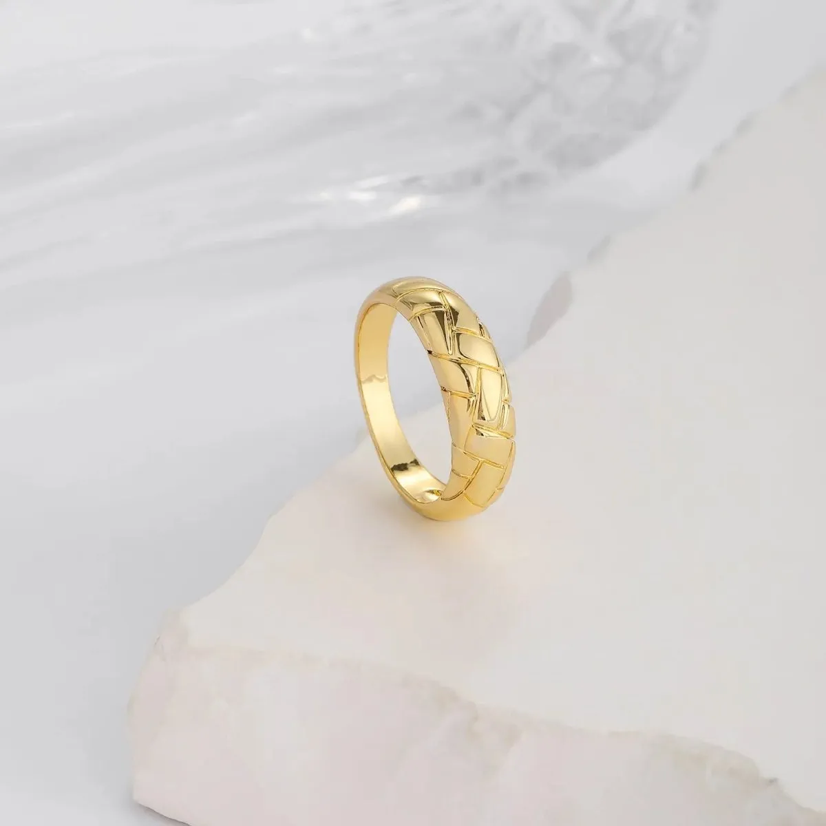 Kyerlyn Chunky Gold Rings Size 6 to 9