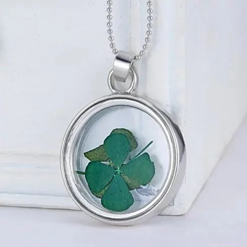 Lucky U Green Clover Leaf Glass Necklace