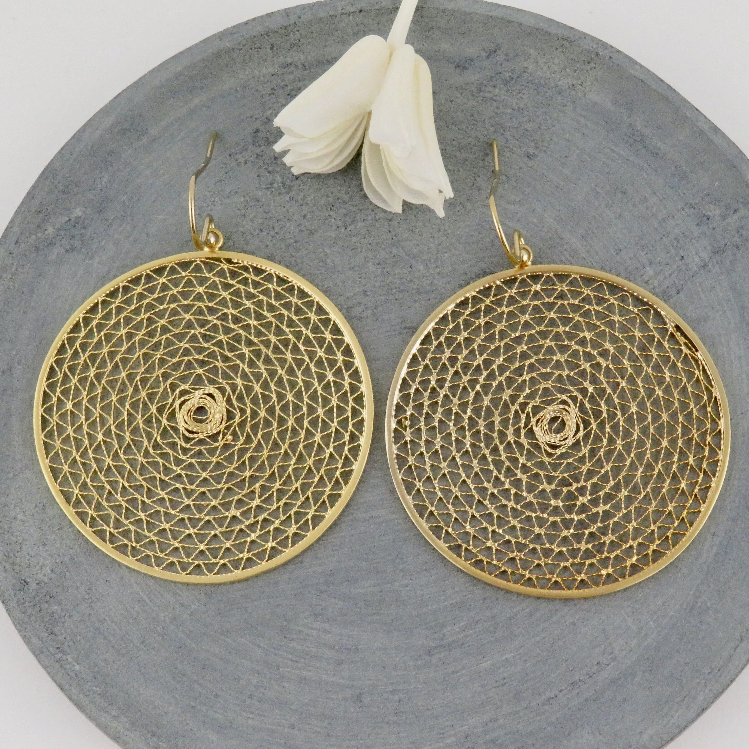 Mesh Circle Earrings