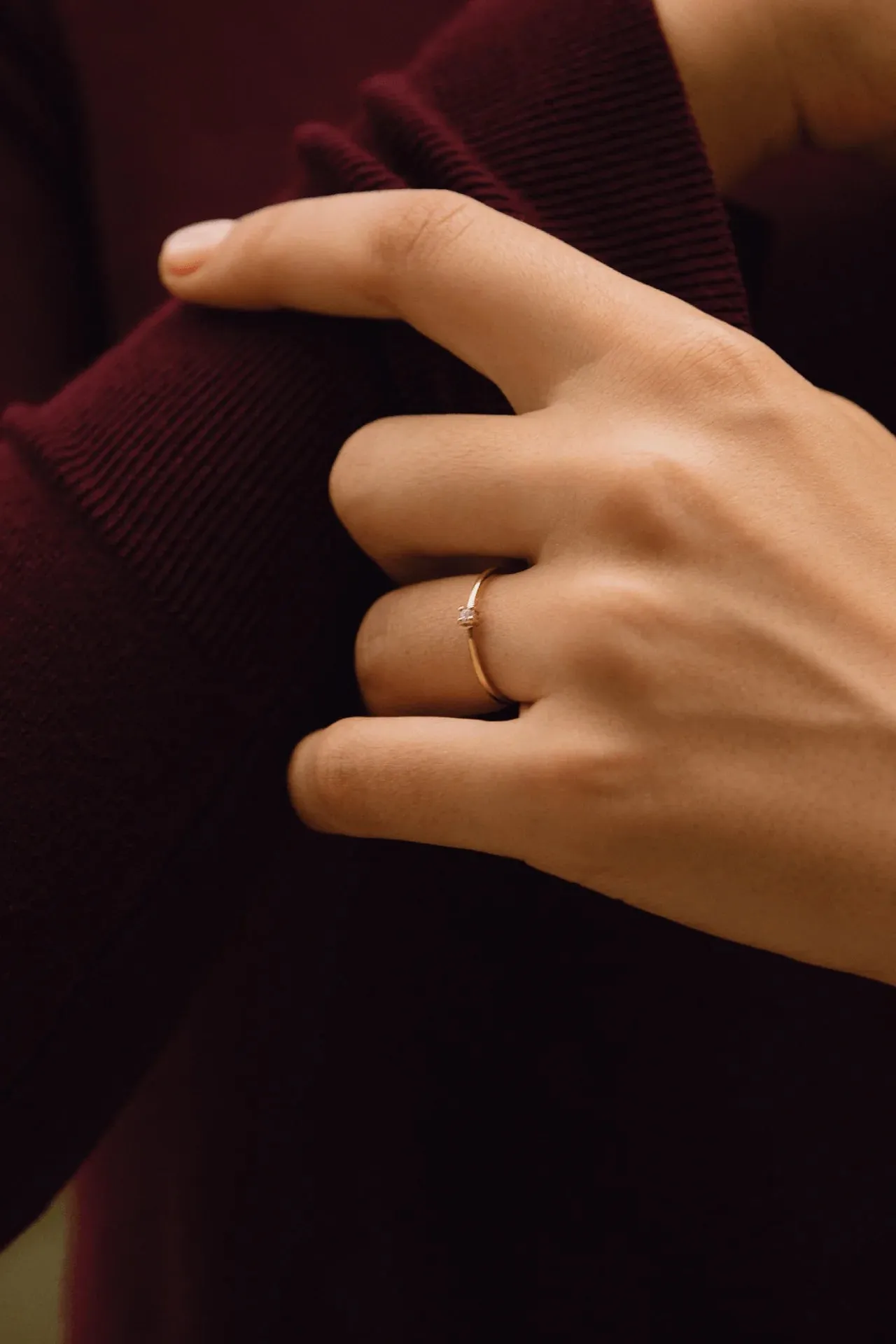 Mini solitaire ring