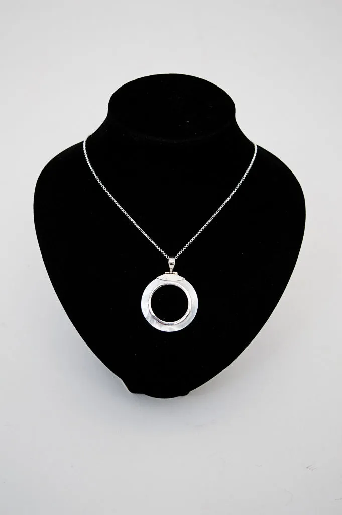Mop Shell Pendant Necklace - 768