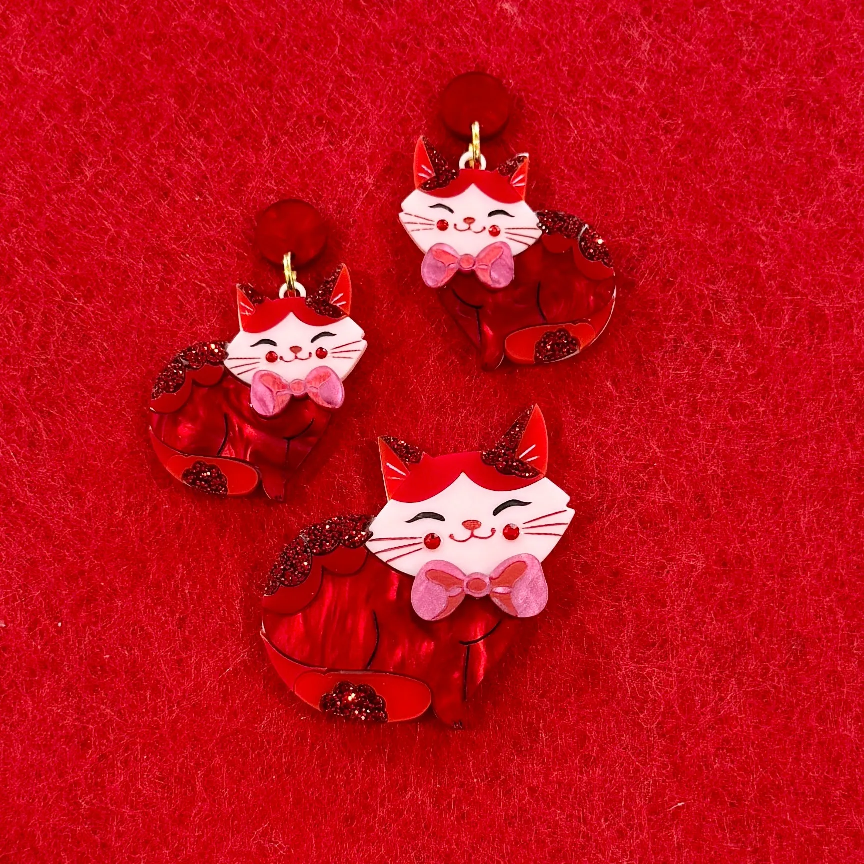Ruby ♦️ cat - Brooch