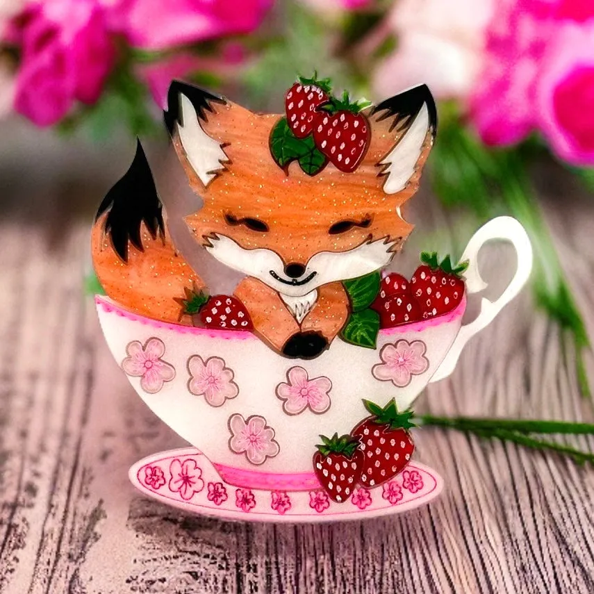 Ruby the Strawberry teacup 🍓 - brooch - Set of 2