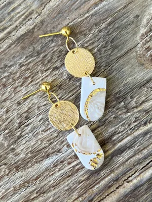 Shell Luxe Golden Dangles [W]