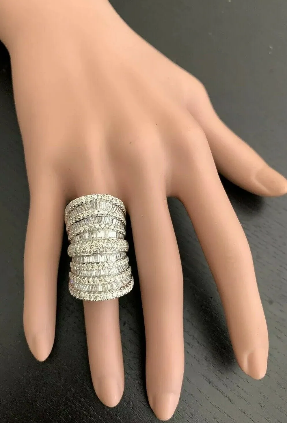 Splendid 5.50 Carats Natural Diamond 14K Solid White Gold Ring