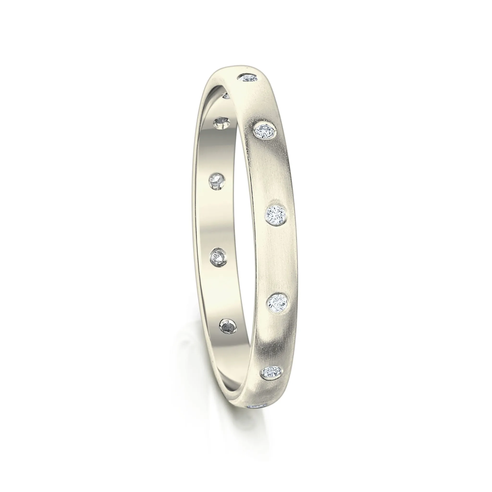 Traditional 12-diamond 3mm Wedding Ring in 9ct White Gold