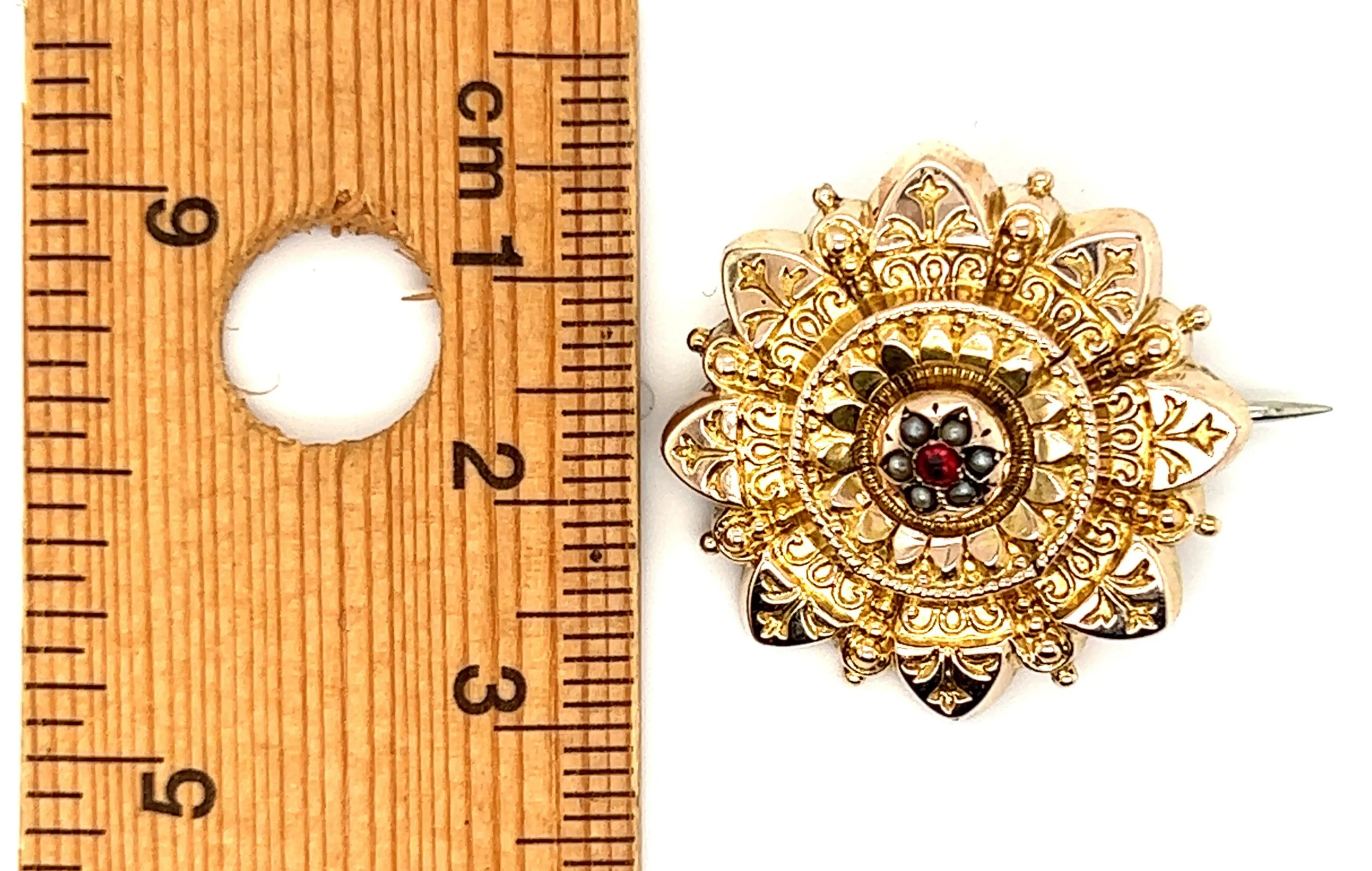 Vintage 9ct Yellow Gold Ruby & Seed Pearl Brooch