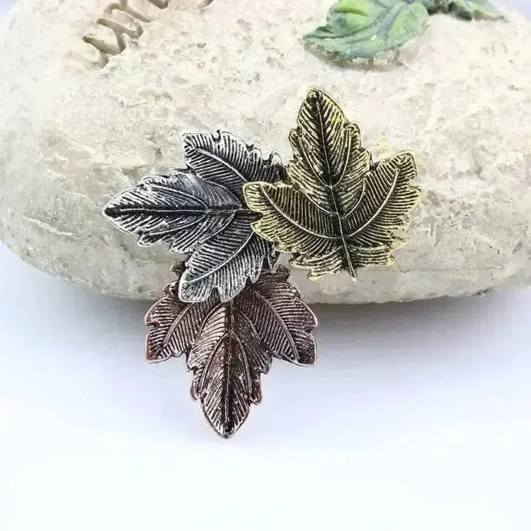 Vintage Maple Leaf Brooches - Stylish Unisex Metal Accessory 🍁