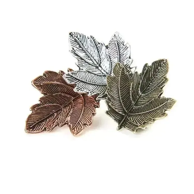 Vintage Maple Leaf Brooches - Stylish Unisex Metal Accessory 🍁
