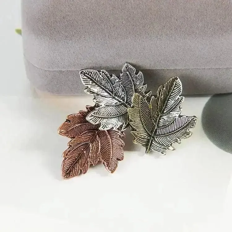 Vintage Maple Leaf Brooches - Stylish Unisex Metal Accessory 🍁